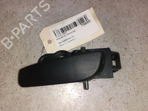 Used Front right interior door handle Front right interior door handle FIAT FIORINO Box Body/MPV (225_) 1.3 D Multijet (225BXD1A, 225BXB1A, 225BXB11) (75 hp) 30429509 30429509