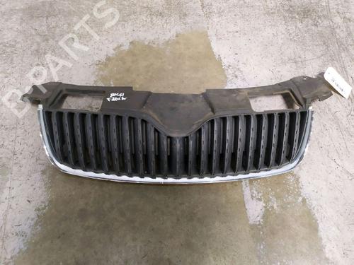 grille-skoda-fabia-ii-542-2006-2007-2008-2009-2010-2011-2012-2013-2014-30431355 main image