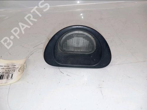 Éclairage de plaque d'immatriculation PEUGEOT 107 (PM_, PN_) 1.0 (68 hp) 31822248