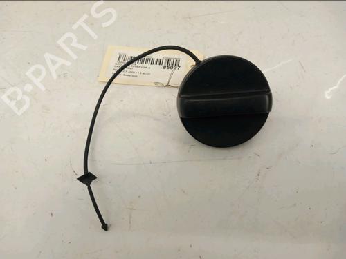 Tanklåg PEUGEOT 3008 II SUV (MC_, MR_, MJ_, M4_) 1.5 BlueHDi 130 (131 hp) 32007382