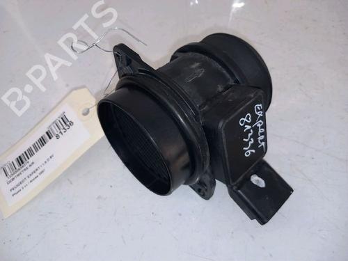 Used Mass air flow sensor PEUGEOT EXPERT Van (222) 1.9 D 70 (69 hp) 30413404