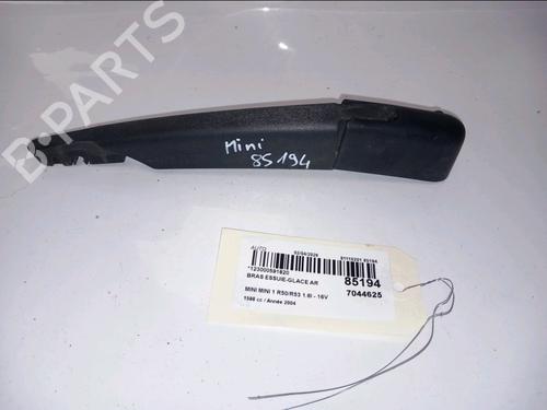 Used Rear windshield wiper arm Rear windshield wiper arm MINI MINI (R50, R53) Cooper (116 hp) 33749428 33749428