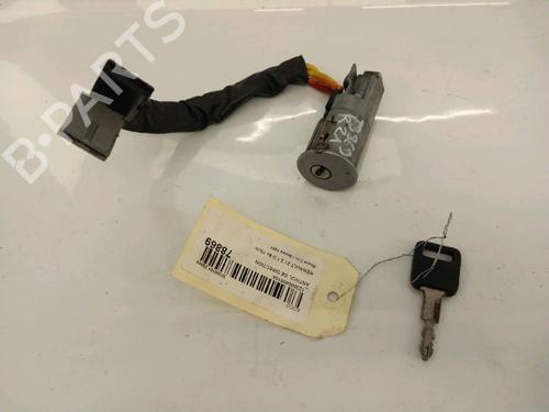 Used Ignition barrel RENAULT 21 (B48_) 2.1 D (B48V/B48O) (72 hp) 30415723
