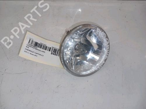 Used Right front fog light CHEVROLET CAPTIVA (C100, C140) 2.2 D (163 hp) 32975799