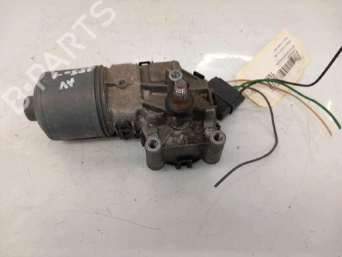 Używane Silniczek wycieraczek przednich RENAULT CLIO II (BB_, CB_) 1.4 16V (B/CB0P, BB13) (98 hp) 30415682