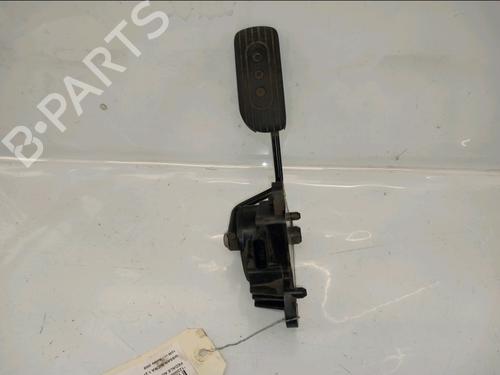 Pédale NISSAN MICRA III (K12) 1.2 16V (80 hp) 31845619