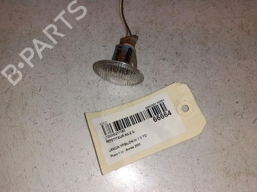 Used Left side indicator Left side indicator 30427189 30427189
