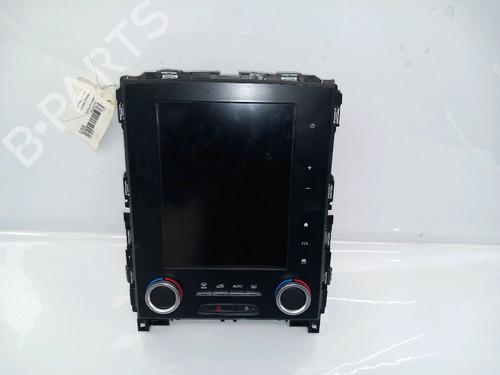 Used Display monitor RENAULT MEGANE IV Hatchback (B9A/M/N_) 1.6 dCi 165 (163 hp) 30418708