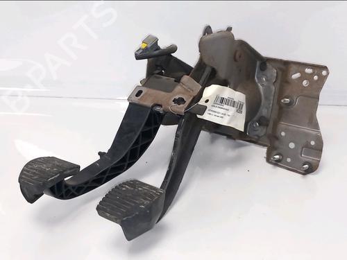 koblingspedal koblingspedal CITROËN C3 I (FC_, FN_) 1.4 16V HDi (90 hp) 34532759 34532759