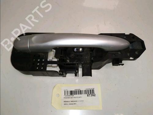 Højre bagtil udvendigt håndtag Højre bagtil udvendigt håndtag RENAULT MEGANE III Hatchback (BZ0/1_, B3_) 1.9 dCi (BZ0N, BZ0J) (131 hp) 39705376 39705376