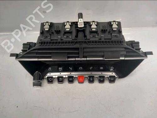 warning-switch-peugeot-208-ii-ub_-up_-uw_-uj_-2019-32401849 main image