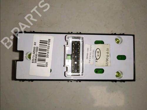 Left front window switch HYUNDAI i40 I CW (VF) 1.7 CRDi | BP39633833I27 - Image 2