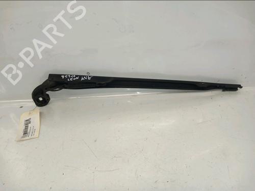 Used Front windshield wiper arm SEAT LEON (1P1) 1.4 TSI (125 hp) 32975883