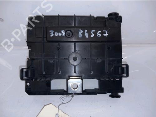 Fuse box PEUGEOT 3008 I MPV (0U_) 1.6 HDi | BP30800458E1