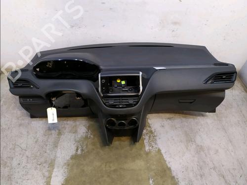 Tableau de bord PEUGEOT 208 I (CA_, CC_) 1.6 HDi (92 hp) 31798676