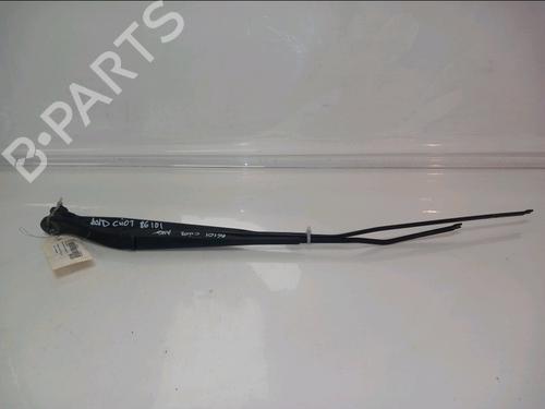 Used Front windshield wiper arm Front windshield wiper arm 38633735 38633735