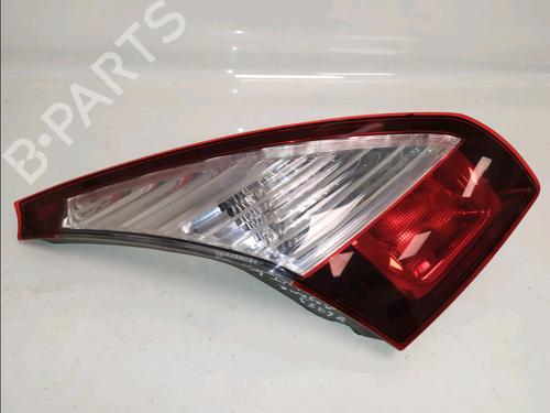 left-tailgate-light-renault-megane-iii-hatchback-bz01_-b3_-2008-39577195 main image