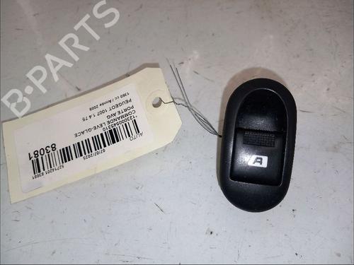 Used Left front window switch PEUGEOT 1007 (KM_) 1.4 (75 hp) 30430603