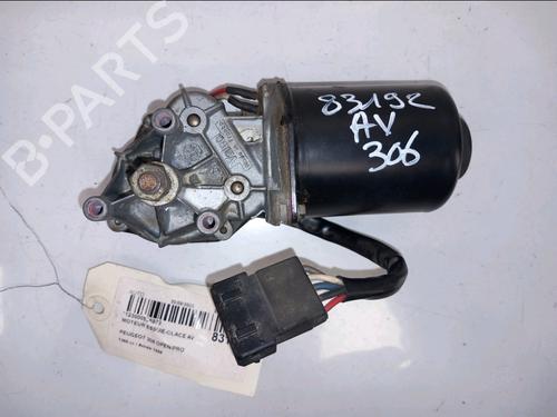 Used Front wiper motor PEUGEOT 306 Hatchback (7A, 7C, N3, N5) [1993-2003]  30958074