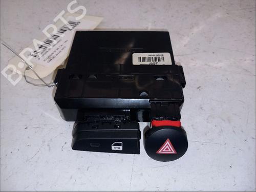 Used Warning switch HYUNDAI ix20 (JC) 1.4 (90 hp) 30432368