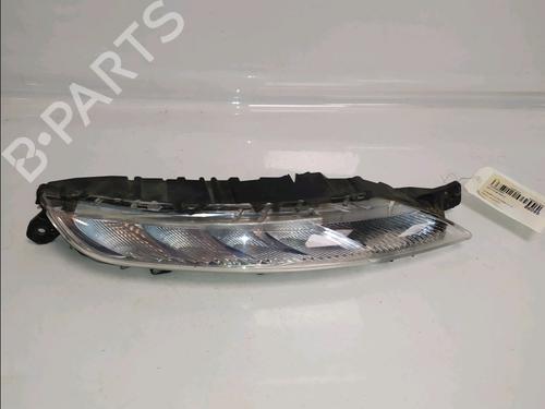 Used Right daytime light Right daytime light CITROËN C4 Picasso II 1.6 HDi / BlueHDi 115 (115 hp) 39764638 39764638