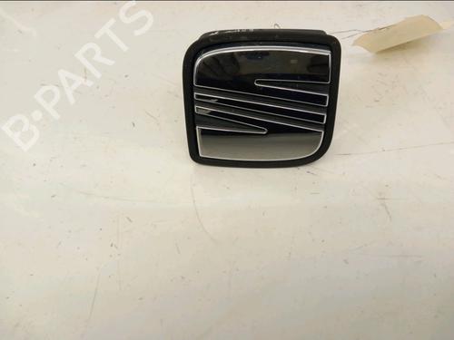 Used Tailgate handle SEAT IBIZA IV (6J5, 6P1) 1.2 TDI (75 hp) 31913854