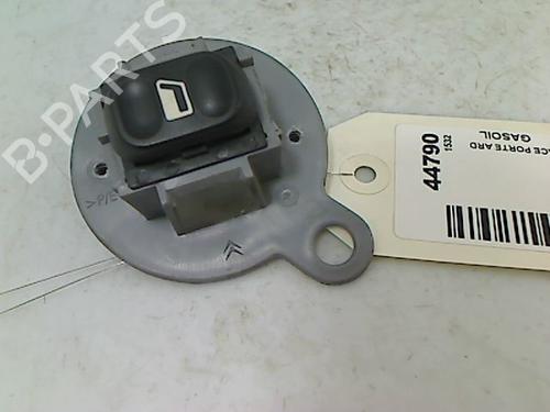 Used Right rear window switch CITROËN XSARA PICASSO (N68) 2.0 HDi (90 hp) 30419882