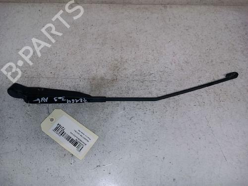 Used Front windshield wiper arm PEUGEOT 309 II (3C, 3A) 1.8 TD (78 hp) 30426931