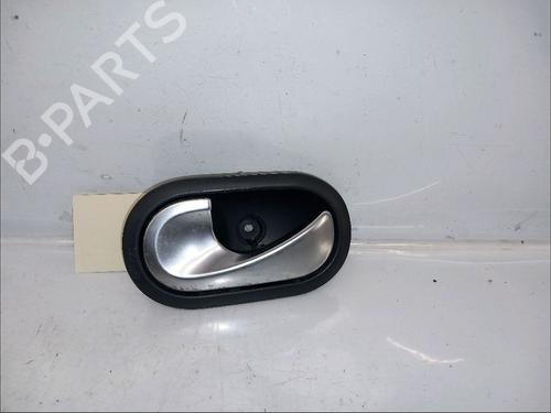 Used Front left interior door handle RENAULT GRAND SCÉNIC II (JM0/1_) 1.9 dCi (JM14) (131 hp) 30426378