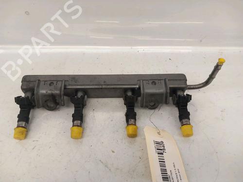 Used Injection rail NISSAN MICRA III (K12) 1.2 16V (65 hp) 30429097