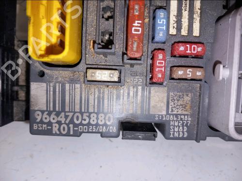 Fuse box PEUGEOT 3008 I MPV (0U_) 1.6 HDi | BP30800458E1