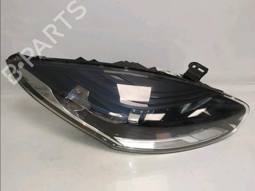 right-headlight-renault-megane-iii-hatchback-bz01_-b3_-2008-39577186 main image