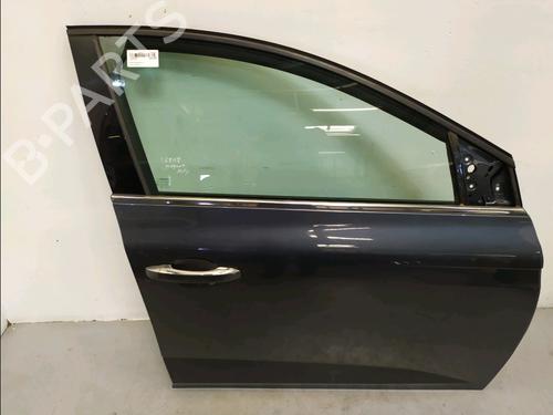 right-front-door-renault-megane-iv-grandtour-k9amn_-2016-38947976 main image