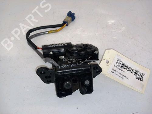 Used Tailgate lock TOYOTA COROLLA Verso (ZER_, ZZE12_, R1_) 2.2 D-4D (AUR10_, AUR10R) (136 hp) 30426467