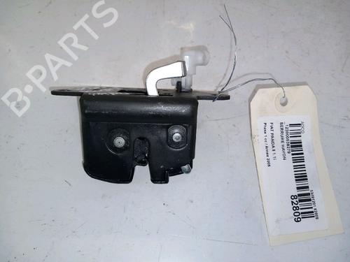Used Tailgate lock FIAT PANDA (169_) 1.1 (169.AXA1A) (54 hp) 30428995