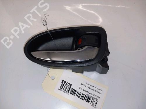 Used Front right interior door handle TOYOTA YARIS (_P9_) 1.4 D-4D (NLP90_, NLP90R) (90 hp) 30420214