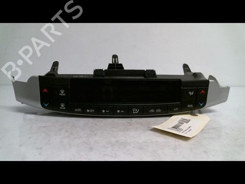 AC Styreenhet / Manøvreringsenhet LEXUS CT (ZWA10_) 200h (ZWA10_) (99 hp) 30432531