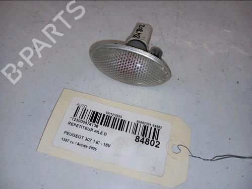 Used Right side indicator PEUGEOT 307 (3A/C) 1.6 16V (109 hp) 31080132