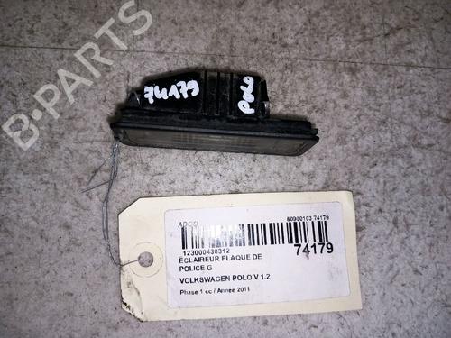 Lampa oświetlenia tablicy rejestracyjnej VW POLO V (6R1, 6C1) 1.2 TDI | BP30417481I40