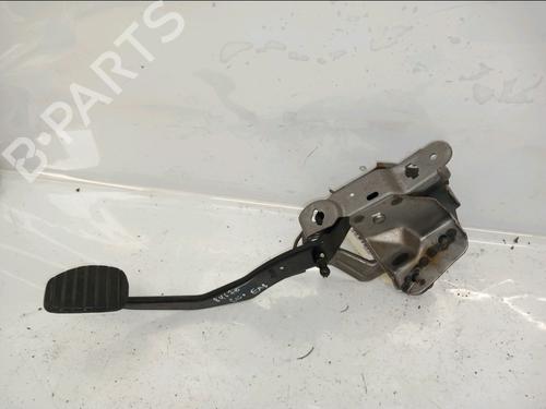 Pedal embrague RENAULT CLIO III (BR0/1, CR0/1) 1.5 dCi (75 hp) 31058192