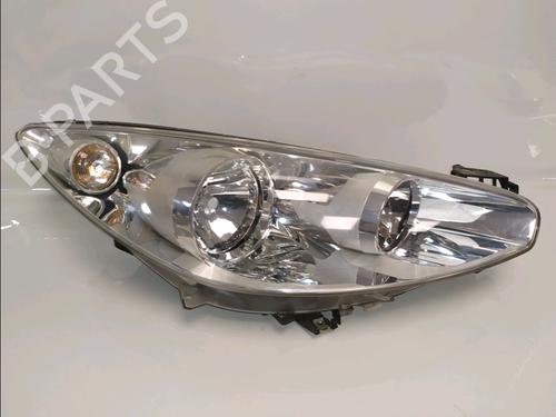 Used Right headlight Right headlight PEUGEOT 308 I (4A_, 4C_) 1.6 16V (120 hp) 33713593 33713593