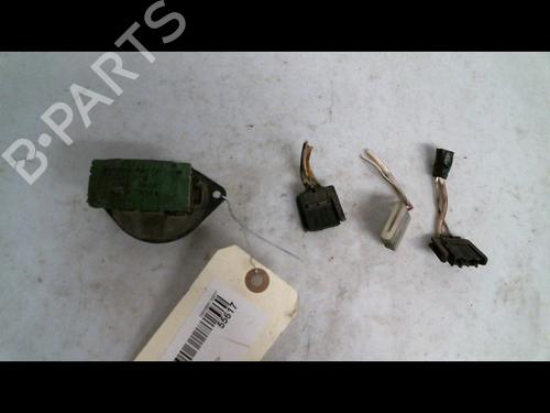 Varmeblæsermodstand VOLVO 940 Kombi (945) 2.4 TD Intercooler (122 hp) 30541765