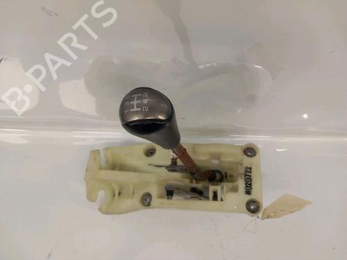 Used Gear lever NISSAN X-TRAIL I (T30) 2.0 4x4 (140 hp) 30430106