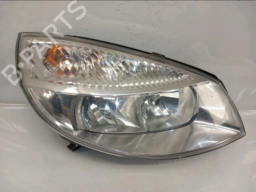 Used Right headlight RENAULT SCÉNIC II (JM0/1_) 1.6 16V (JM1R) (112 hp) 30983215