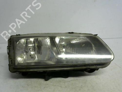 Used Right headlight RENAULT SAFRANE II (B54_) 2.2 dT (B54G) (113 hp) 30422846