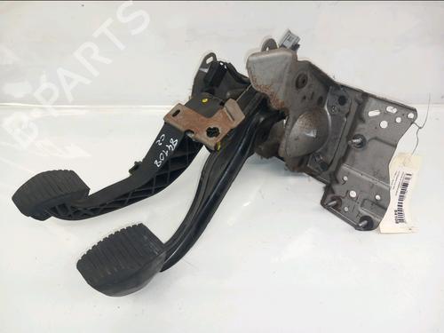 Used Clutch pedal CITROËN C2 (JM_) 1.4 HDi (68 hp) 30433887
