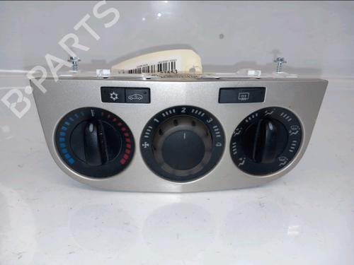 Used Climate control OPEL CORSA D (S07) 1.2 (L08, L68) (80 hp) 30426112
