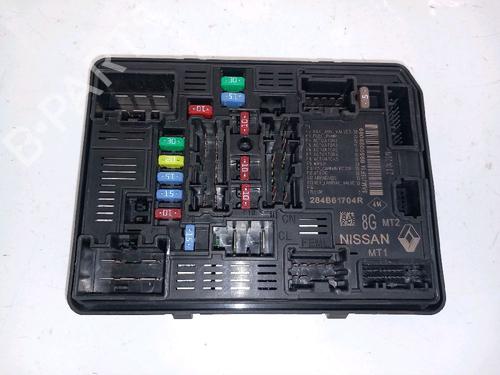 Used Fuse box RENAULT CLIO V (B7_) 1.5 Blue dCi 85 (B7AG) (86 hp) 30422343