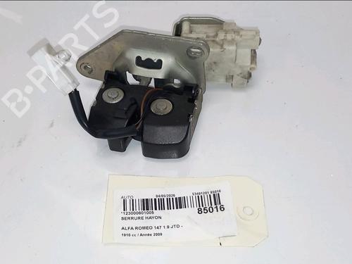 Used Tailgate lock Tailgate lock ALFA ROMEO 147 (937_) 1.9 JTDM 8V (937.AXD1A, 937.AXU1A, 937.BXU1A) (120 hp) 34532820 34532820