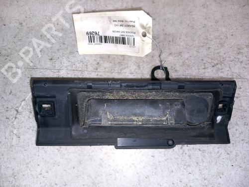 Used Tailgate handle PEUGEOT 206 Hatchback (2A/C) 1.9 D (69 hp) 30425007
